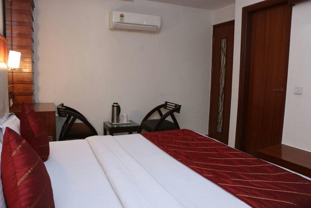 Hotel High 5 Land Delhi Kültér fotó