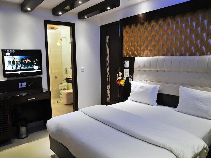 Hotel High 5 Land Delhi Kültér fotó