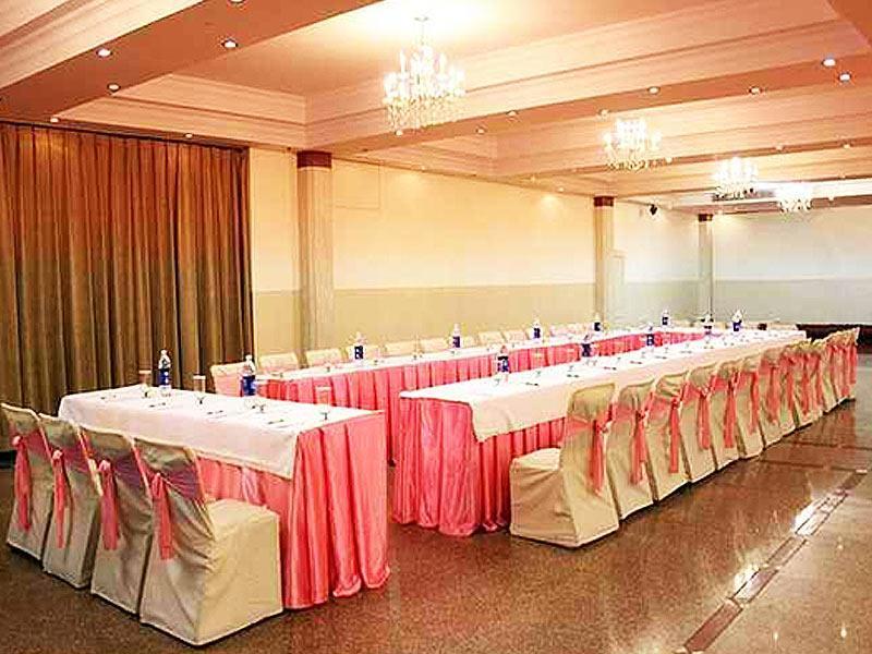 Hotel High 5 Land Delhi Kültér fotó