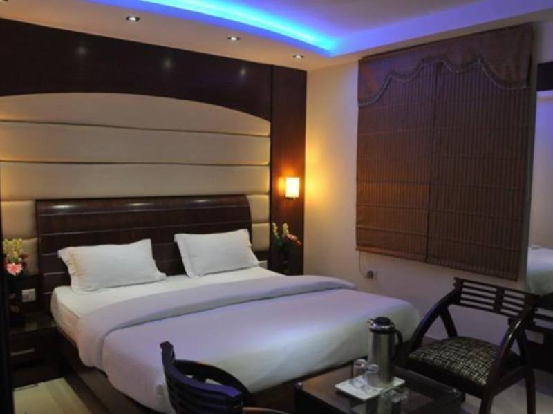 Hotel High 5 Land Delhi Kültér fotó