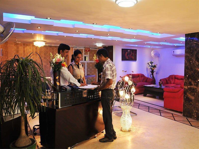 Hotel High 5 Land Delhi Kültér fotó
