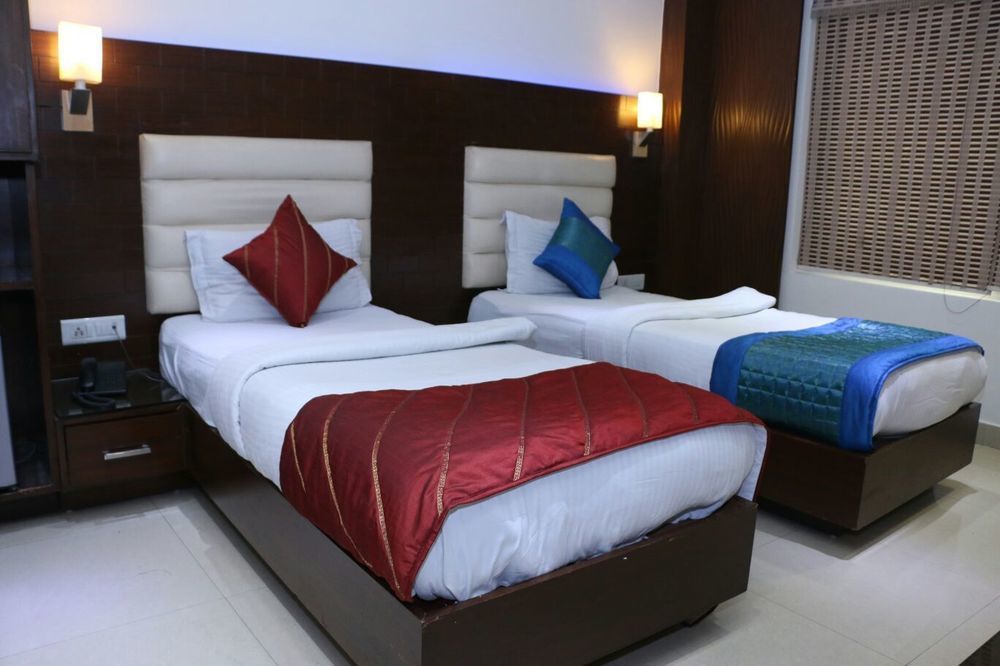 Hotel High 5 Land Delhi Kültér fotó