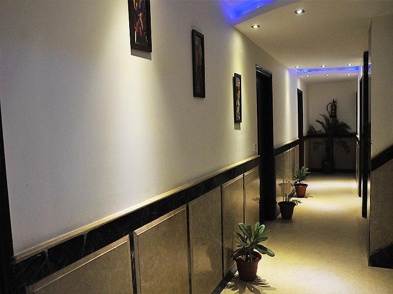 Hotel High 5 Land Delhi Kültér fotó